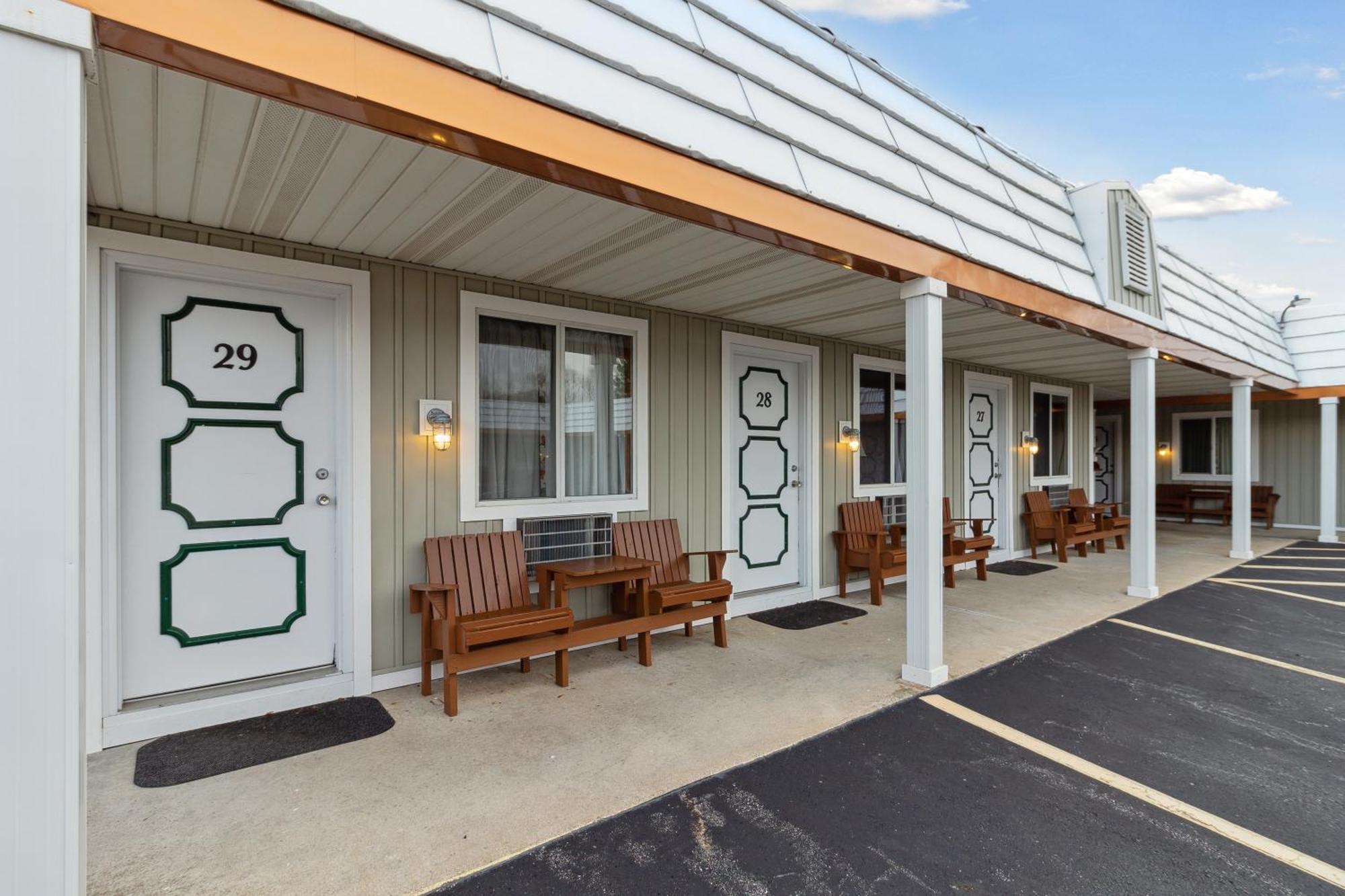 Vindel Motel - Mackinaw City Eksteriør billede
