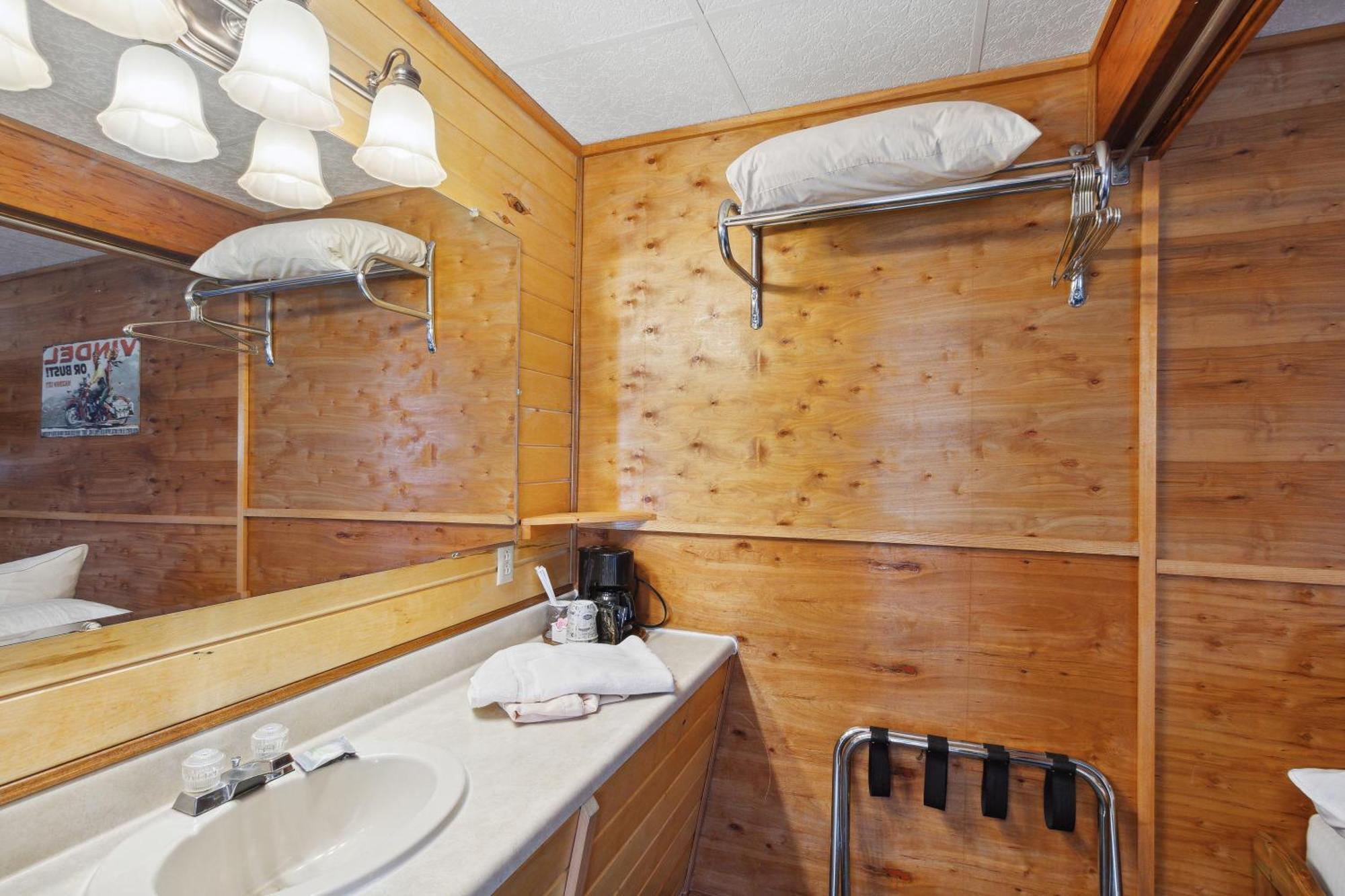 Vindel Motel - Mackinaw City Eksteriør billede