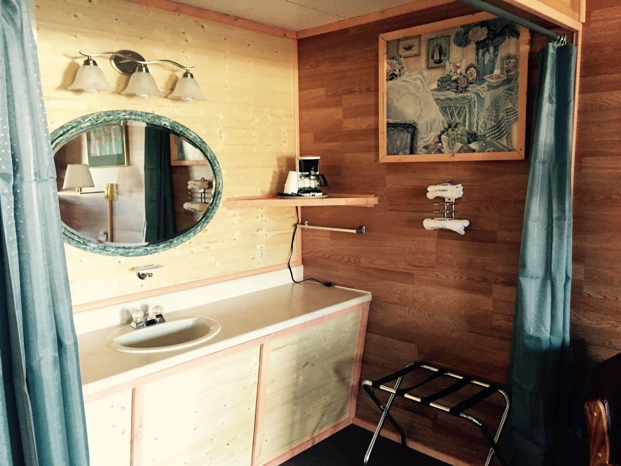 Vindel Motel - Mackinaw City Eksteriør billede