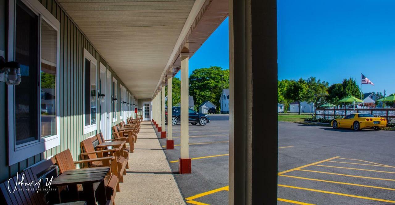 Vindel Motel - Mackinaw City Eksteriør billede