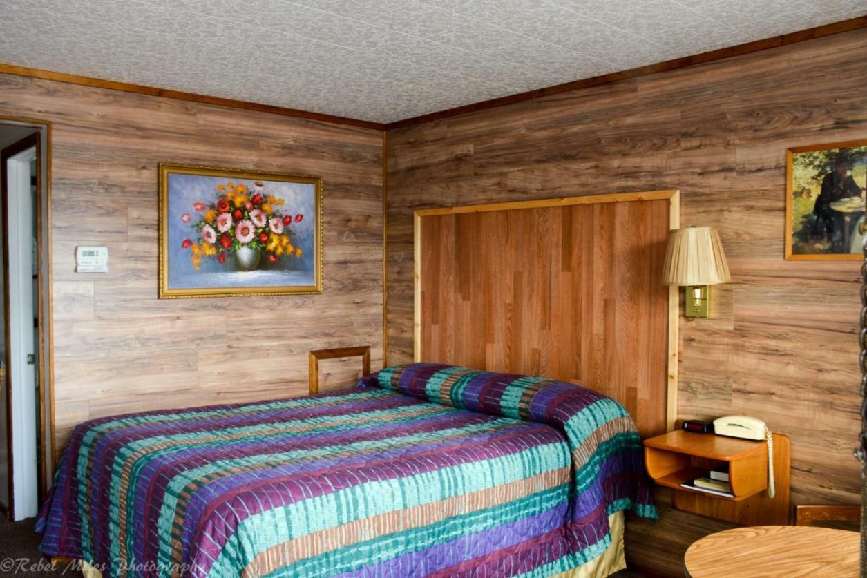 Vindel Motel - Mackinaw City Eksteriør billede